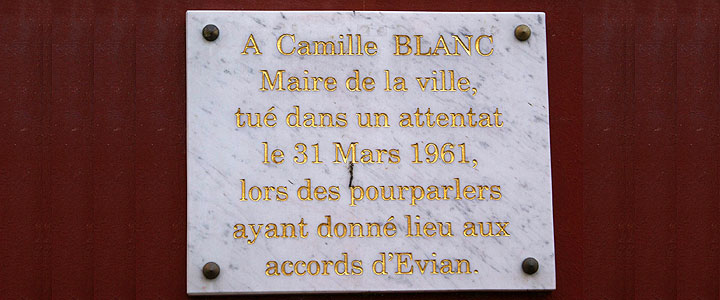 Plaque commémortive de Camille Blanc à Évian, © Michel Tréboz